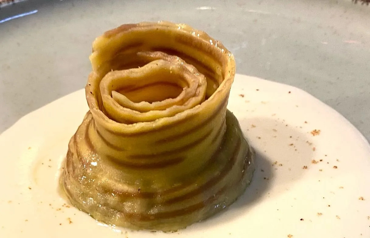Raviolo arrotolato (1/2)