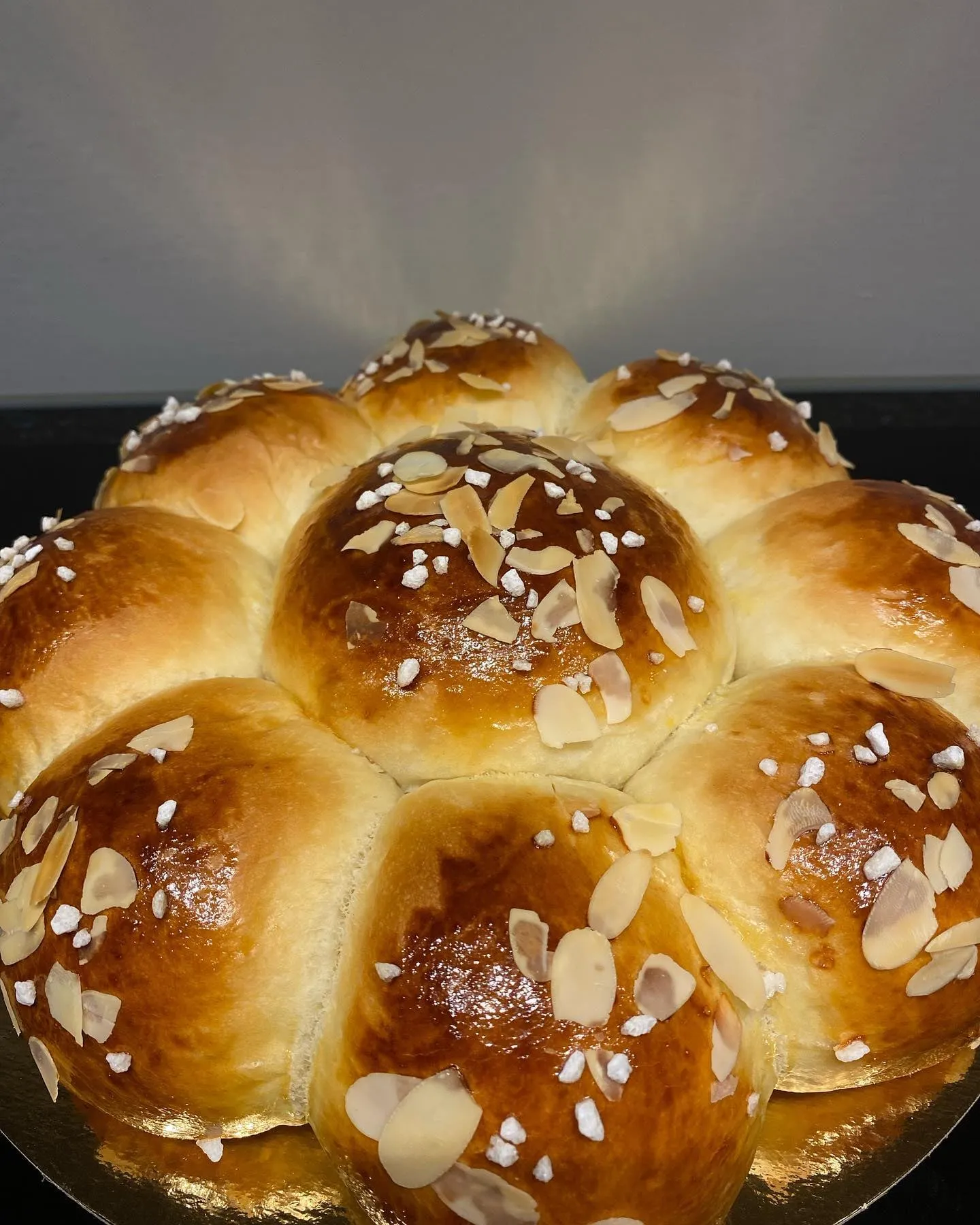 Brioche alle mandorle (1/3)